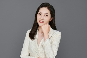 ?高琴：追逐光，成为光 | 开学季·2022级新生故事