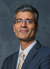 圣吉夫?卜哈吉（Sanjeev Bhojraj）